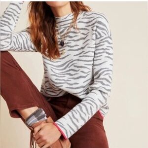 Lizzie Mock Neck pullover sweater by Anthropologie Gray White Size Large